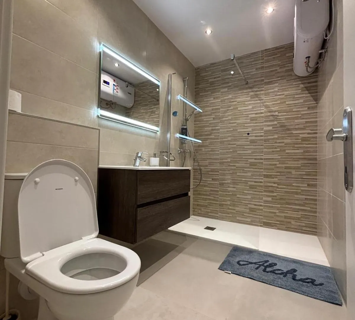 Sliema Maisonette In City Center Apartment